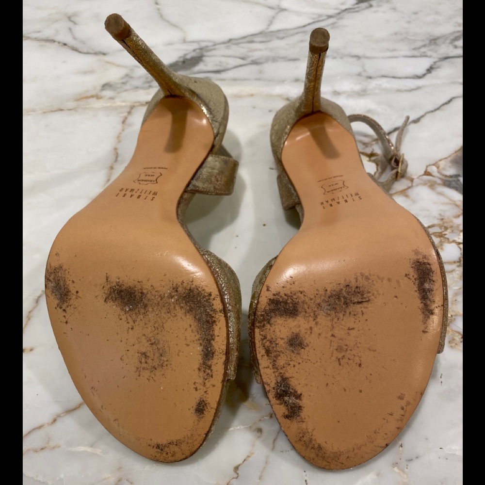 Stuart Weitzman Cracked Gold Leather Sandal Size 8 - Picture 8 of 11